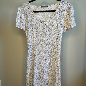 Brandy Melville Short Button Up Blue and White Floral Sundress